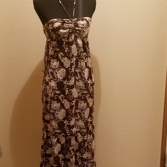 Mossimo Supply Co. Dresses & Skirts - VGUC Mossimo strapless sun dress